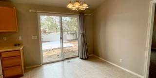 Beautiful 3 Bedroom Single Level home near Old Mill! Gallery 6