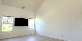 716 Nina Lane Gallery 10