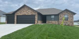 PRE-LEASING! South Nixa 3 Bedroom Family Home Gallery 1