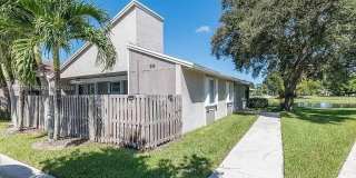 518 Woodgate Cir Gallery 1