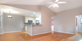 Gorgeous one story 4 Bedroom home in Mount Pleasant Gallery 14