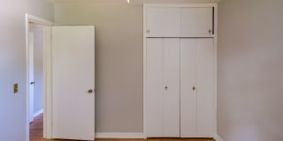 3 Bedroom, 2 Bath house with fenced yard! Gallery 13