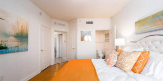 521 MANDALAY AVENUE Gallery 30