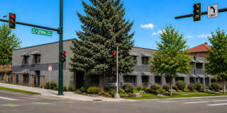 Boutique Living Steps from Highlands Square Gallery 17