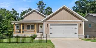 Fresh, Modern, and Minutes from Nature! Gallery 1
