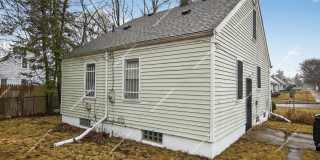 Charming Recently Renovated 3-Bedroom Bungalow in Detroit! Gallery 32