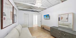 71 NE 46th St Gallery 30