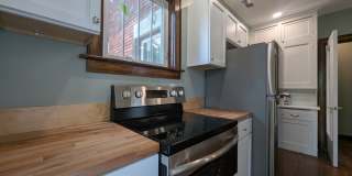 505 West Green Street Gallery 19