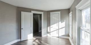 Charming 4BR House in Toledo Gallery 14