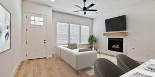 502 W Persimmon St Gallery 2