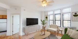 5326-5336 S. Greenwood Avenue 5326-5336 S. Greenwood Avenue Gallery 1