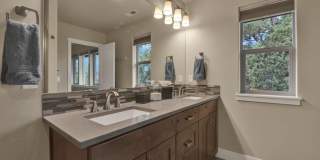 Beautiful 3 Bed/2.5 Bath Home in NW Bend - Via Cambria Beautiful 3 Bed/2.5 Bath Home in NW Bend - Via Cambria Gallery 16