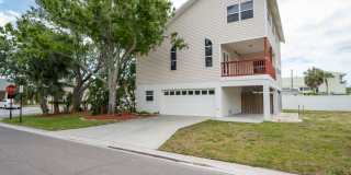 Coastal Retreat Steps from the Sand in Indian Rocks Beach Coastal Retreat Steps from the Sand in Indian Rocks Beach Gallery 40