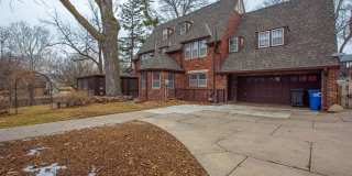 Gorgeous 5 Bedroom / 4.5 Bath Home located right off Happy Hollow Blvd! Gallery 38