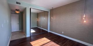 Beautiful two bedroom, two bath Condo In Long Beach Gallery 5