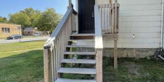 200 E Gay Warrensburg Gallery 1