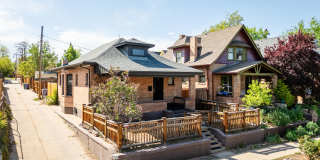 Amazing Highlands location with huge walkability! Gallery 3