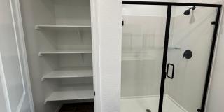LIKE NEW HOME IN PEORIA Gallery 5