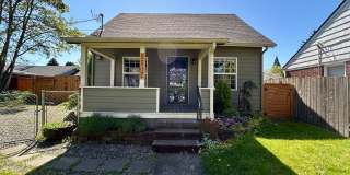 Charming 3-Bedroom Home in Prime Vancouver Location – Pet Friendly with Fenced Yard! Gallery 1