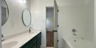 Viewable Now!  Pets Accepted! Gallery 21