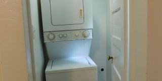 611 Johnson Street- OFFERING 1 MONTH FREE WITH A YEAR'S LEASE! Historic Downtown living! New paint and flooring throughout! New appliances! Recent price reduction! Gallery 17