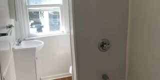 House with Yard and Parking-Video in the Pictures! Gallery 26
