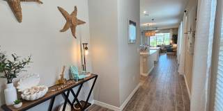 Annual Furnished or Seasonal Short-Term 4 Bedroom 2.5 Bathroom Home in Palmero! Gallery 12