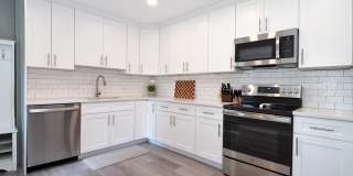 140 N Broadway Gallery 1