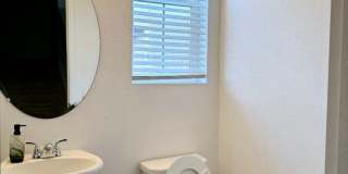 3 Bedroom town home  in Aurora Gallery 15