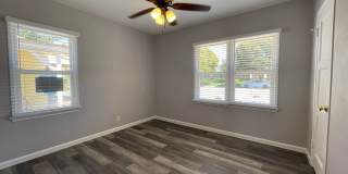 Charming Southside Home on Huge Lot! Gallery 11