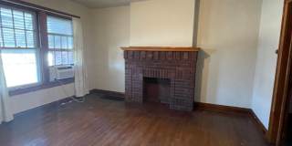 2902-2904 N High St Gallery 1