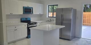 443 NW 23rd Pl Gallery 1
