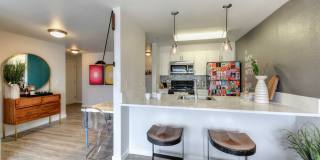 Summit at Lake Union Gallery 14