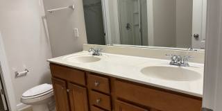 South Charlotte End-Unit Townhome with Main-Level Primary Suite & Bonus Room Gallery 19