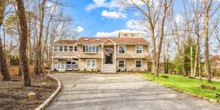 30 Squires Blvd Gallery 2