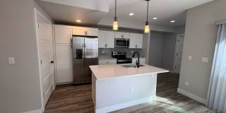 Modern 2 Bed + Flex Townhome with Rooftop Deck Near Paco Sanchez Park & Light Rail Gallery 1