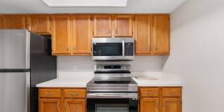 Spacious 3/3 townhome-style condo in Rockwood Villas with washer/dryer Gallery 13