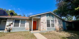*COMING SOON* *MOVE IN SPECIAL* Beautifully Updated Home with Covered Parking & Fenced Yard! Gallery 1
