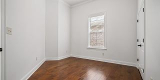 773 Louise Ave Gallery 13