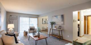 Royal Oaks Gallery 10