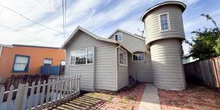 4 bed 3 bath Single-family Home in Glenview/Lower Diamond area of Oakland 4 bed 3 bath Single-family Home in Glenview/Lower Diamond area of Oakland Gallery 1