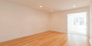 980-82 N 2ND Street Gallery 9