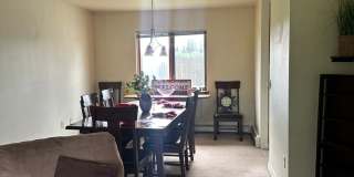Partially furnished/heat included/4 bedroom Gallery 12