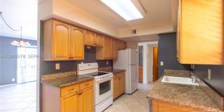 430 Commodore Dr Gallery 3