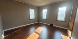4 Bedroom, 2 Bathroom Home with Garage! Gallery 8