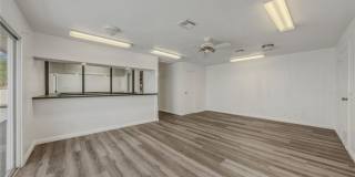 6760 W Oakey Boulevard Gallery 23