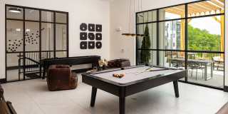 Ava Oakwood Gallery 27