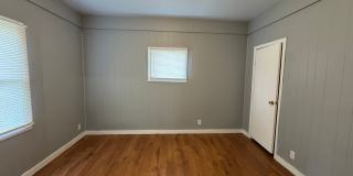 South Fountain Square 2 Bed 1.5 Bath Gallery 8