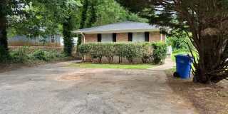 1275 E Washington Ave Gallery 1