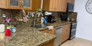 17242 NW 73rd Avenue, Hialeah, FL 33015 Gallery 1